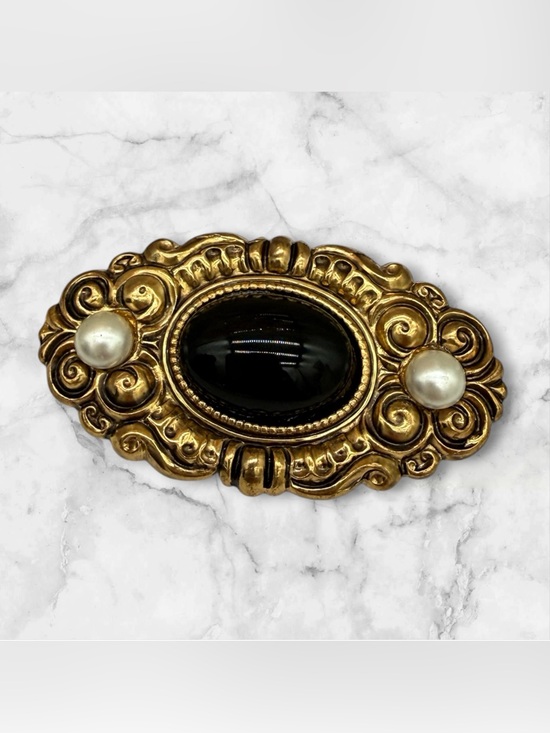 Vintage Jewelry - Vintage Gold-Tone Brooch by Vintage with Black Cabochon and Pearl Accents